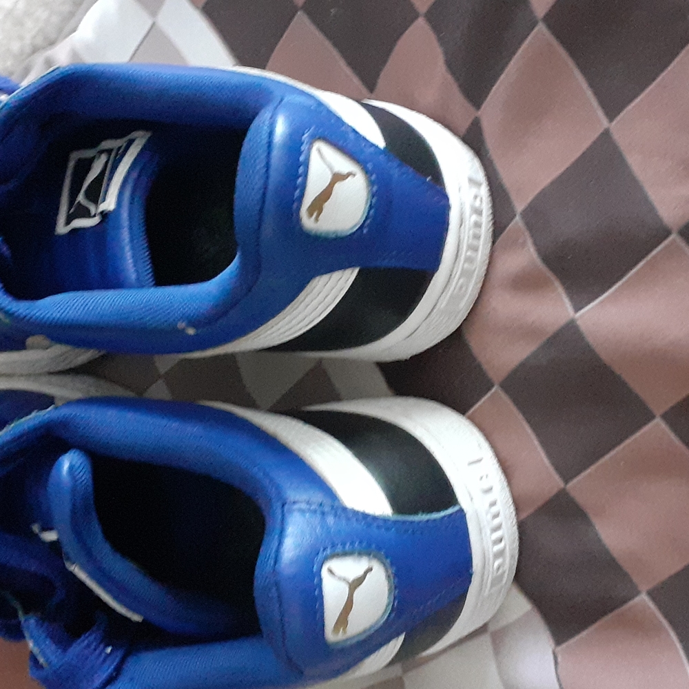 PUMAS SIZE 7.5 Royle Blue. - Picture 3 of 5